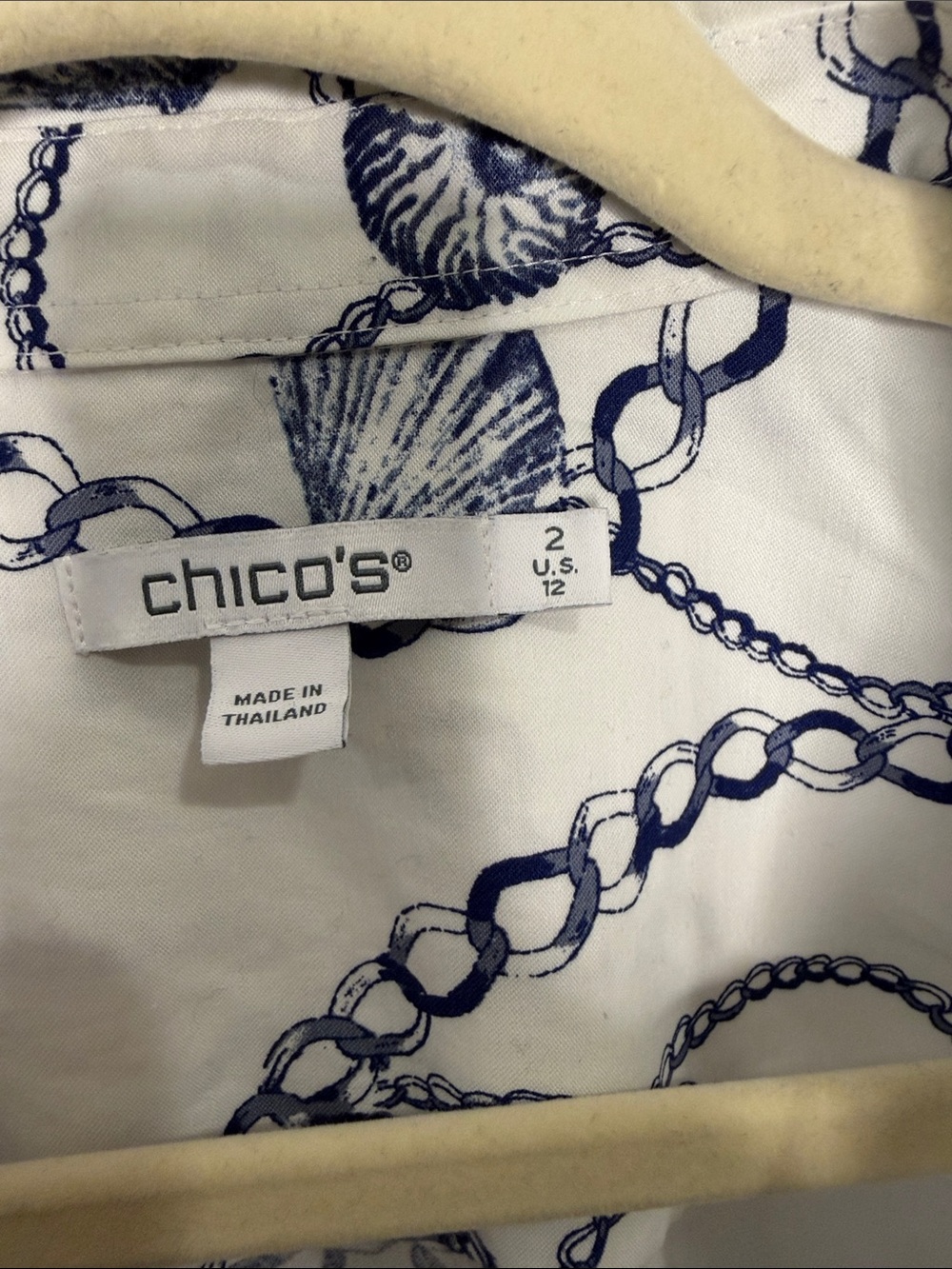 Chico's No Iron Seashell Tie-Front Top Nautical Blue White Blouse Size 2 Large - Picture 3 of 12